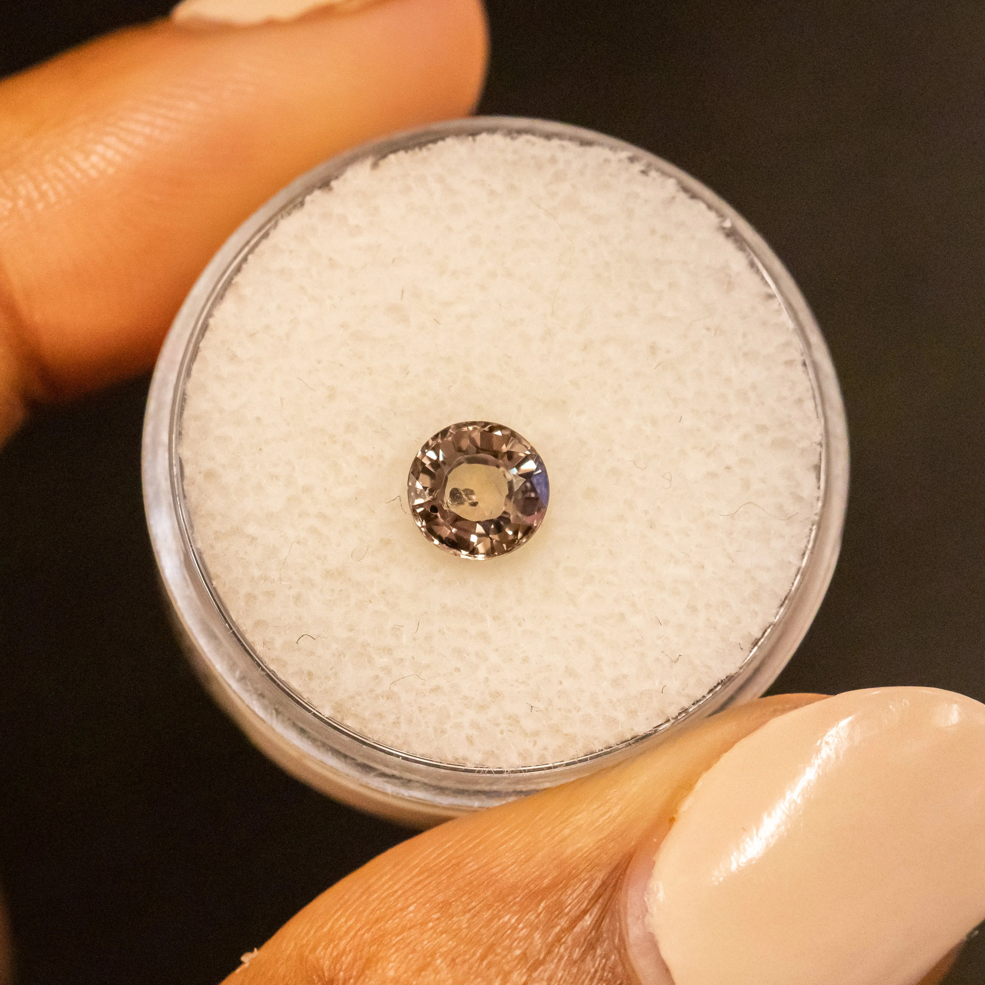 1.18CT ROUND MADAGASCAR SAPPHIRE, EARTHY CHAMPAGNE, 5.91MM