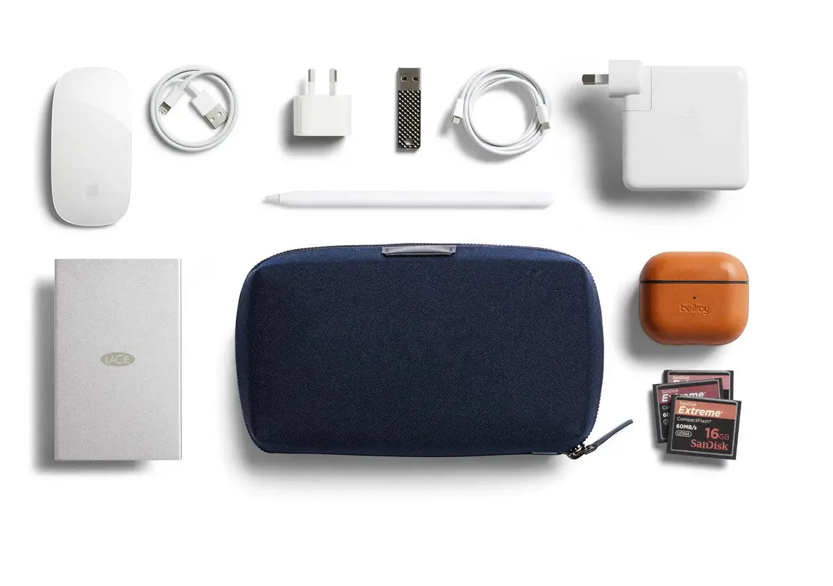 BELLROY - TECH KIT