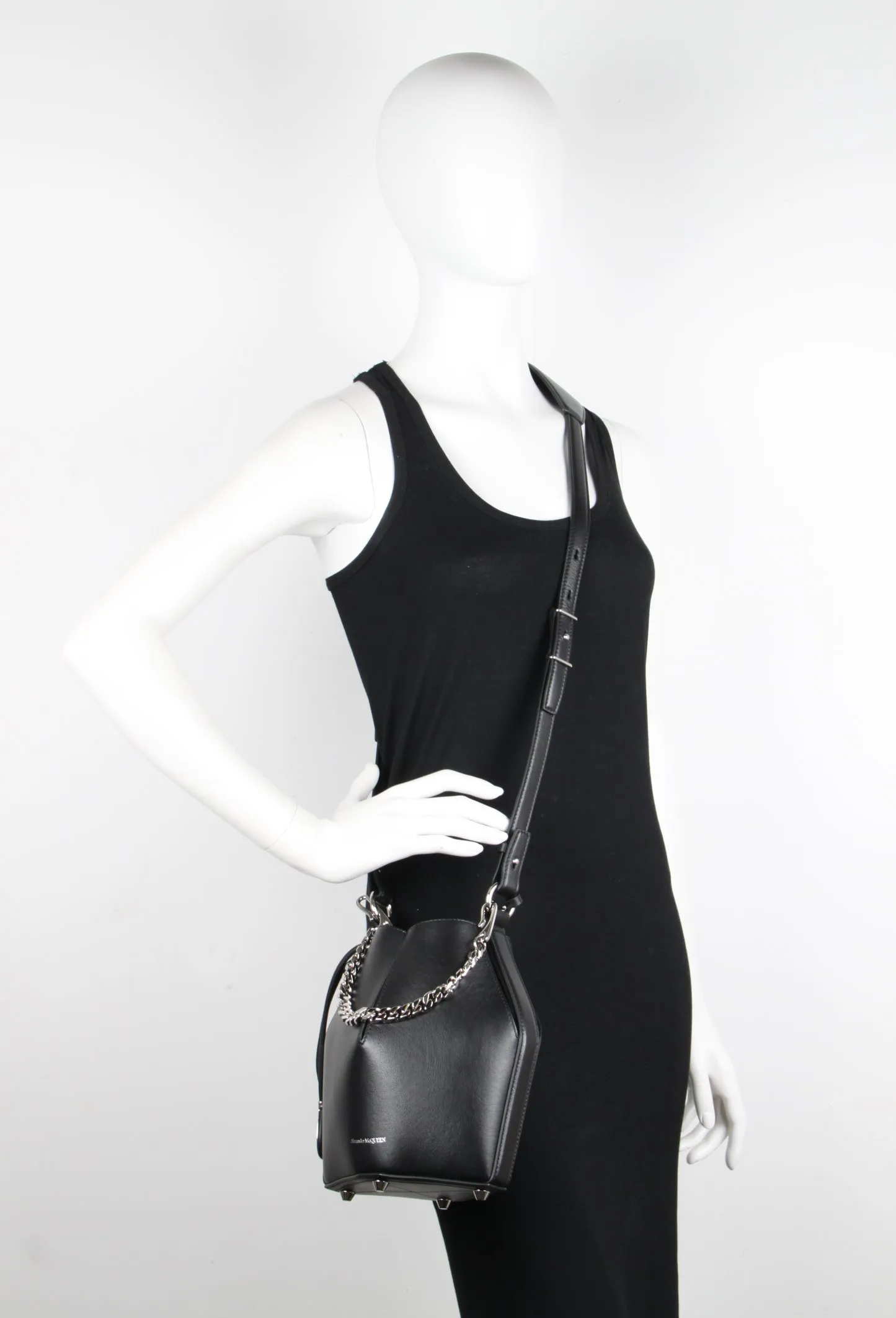 Bucket Bag Small, Black/Silver