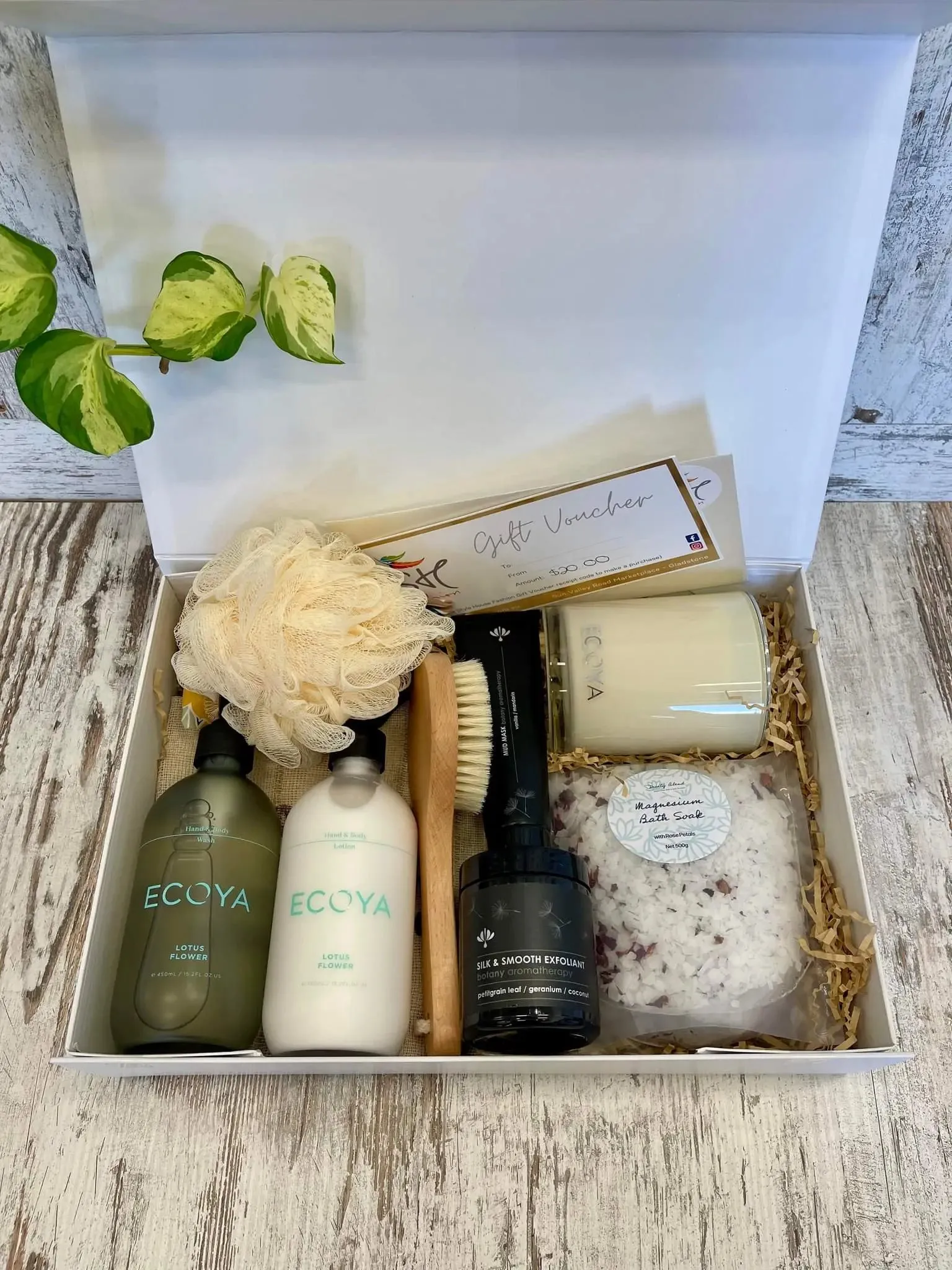 Ecoya Deluxe 'Pamper You' Gift Box - Lotus Flower