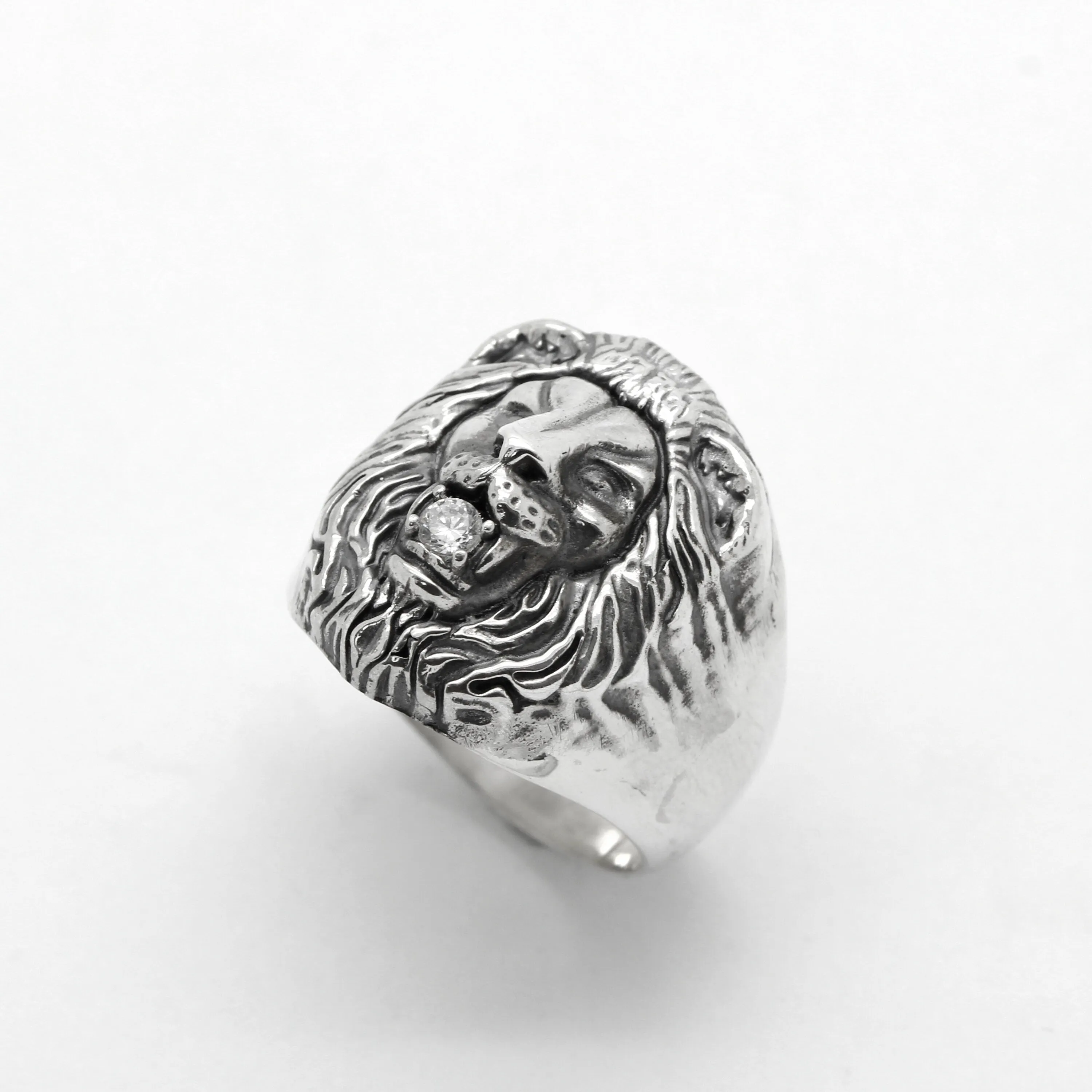 Lion with Gem in Mouth Men Ring Silver 925