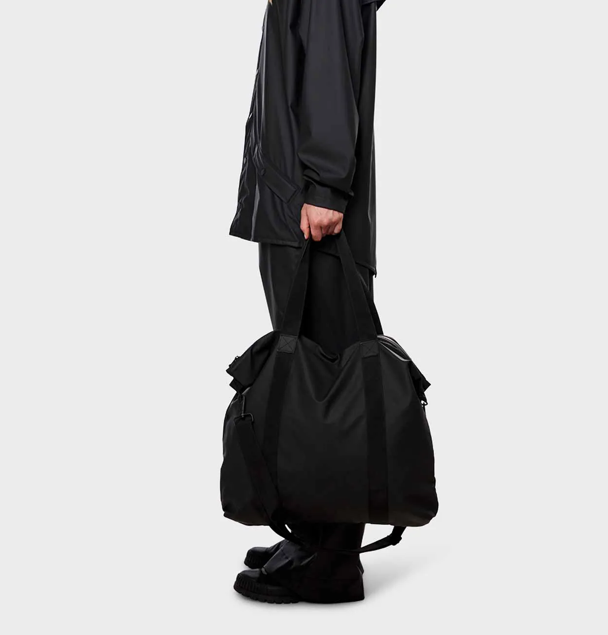 RAINS Tote Bag in Black