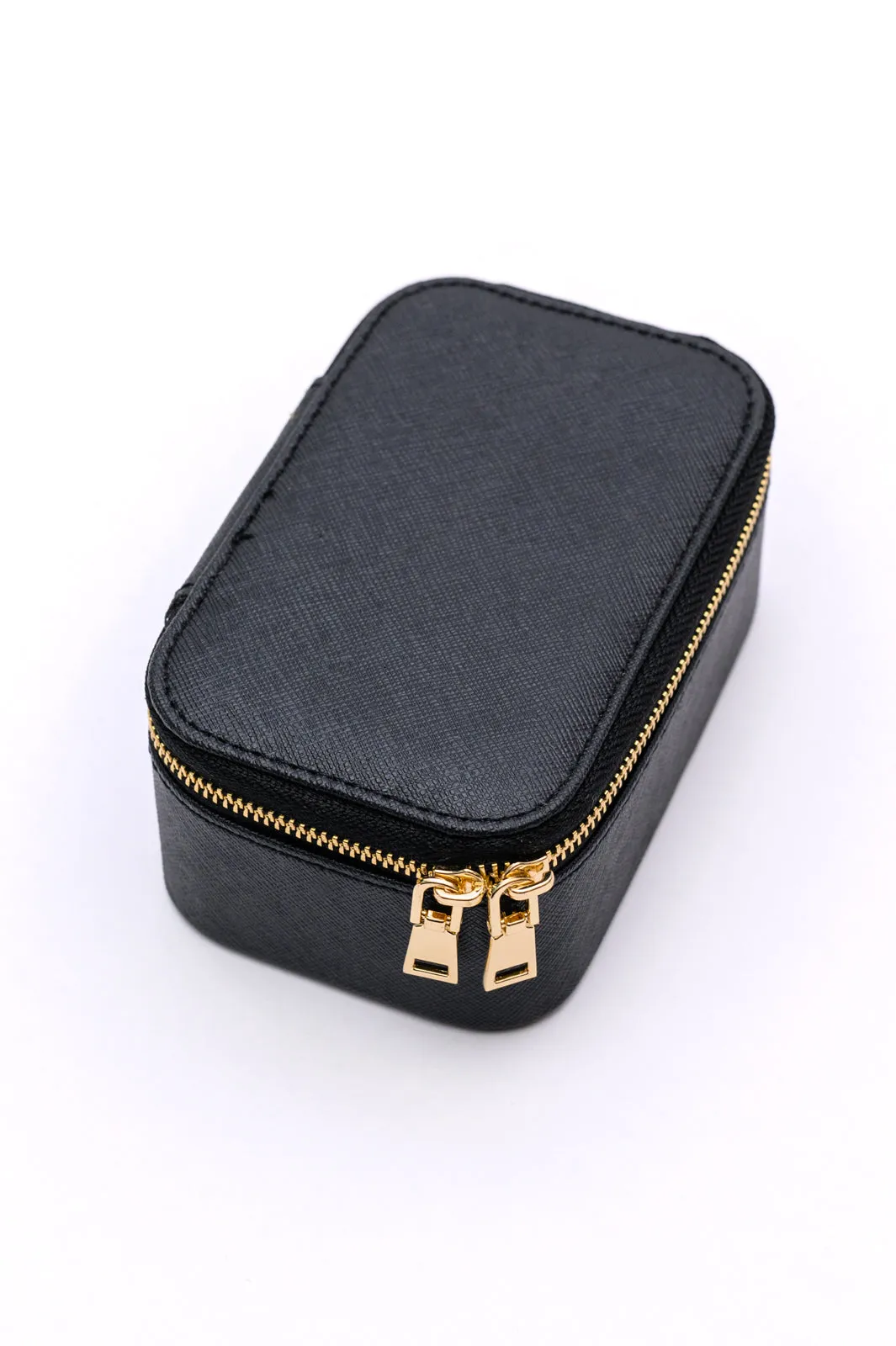 Travel Jewelry Case in Black (Ships in 1-2 Weeks) - 2/22